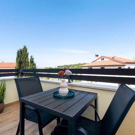 Apartments Sunrise & Sunset Ровінь Екстер'єр фото
