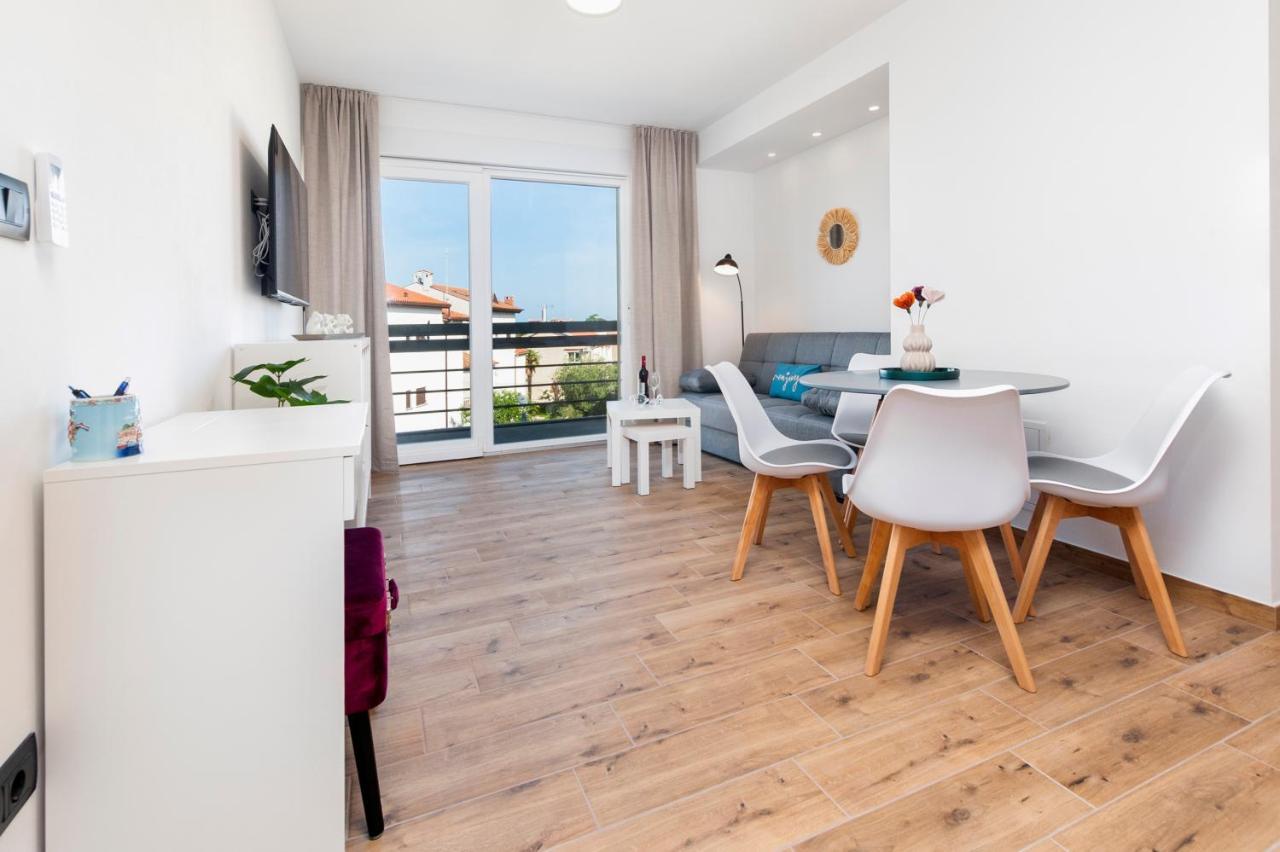 Apartments Sunrise & Sunset Ровінь Екстер'єр фото
